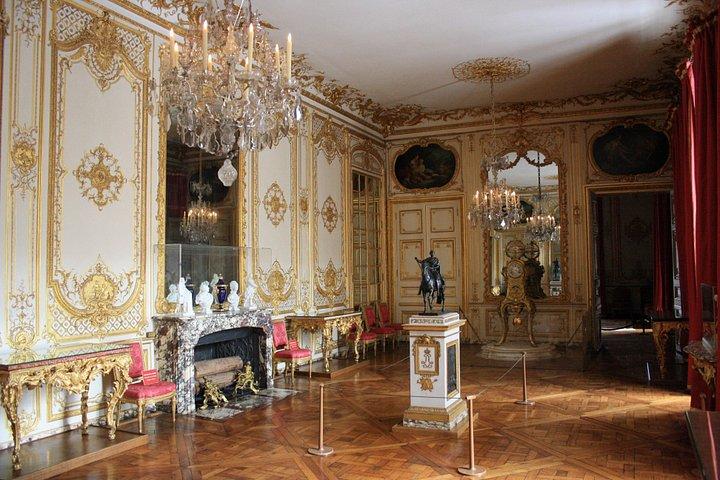 Chantilly Castle - Transportation Private Trip