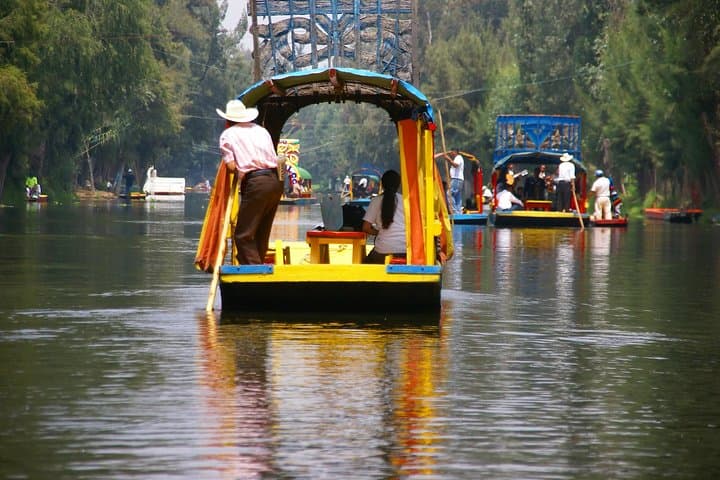 Xochimilco Floating Gardens Tour with a Local: Private & Custom
