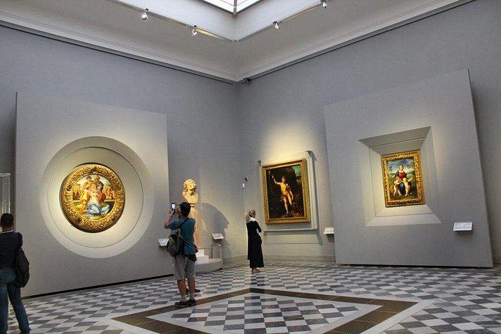 Small group: Uffizi Gallery Timed Entry Ticket Included