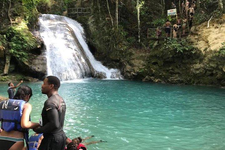 Blue Hole Tours desde Montego Bay
