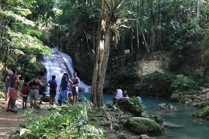 Blue Hole Tours desde Montego Bay