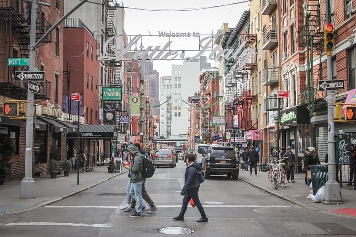 Lower Manhattan: Discover Chinatown, Soho, & Little Italy