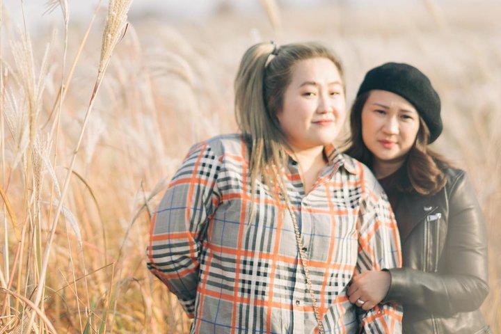 Private Photo Session with a Local Photographer in Incheon