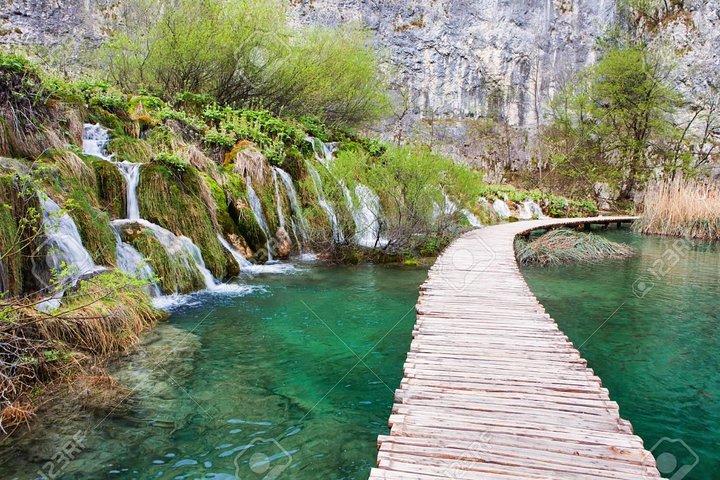 Traslado privado de Split a Zagreb con Plitvice Lakes Tour