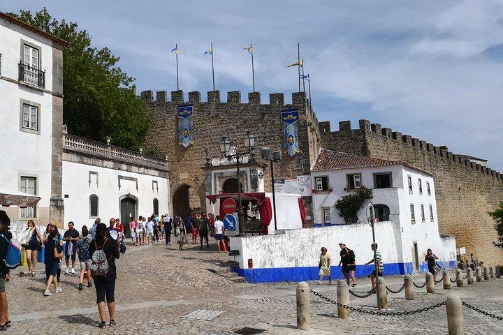 En vej Lissabon til Porto, gennem Obidos, Nazare og Aveiro
