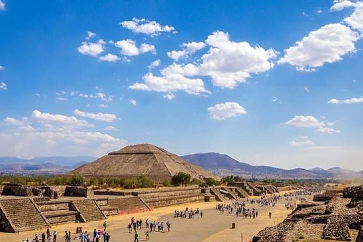 TEOTIHUACAN with a certified local guide -PRIVATE & SHARED OPTION