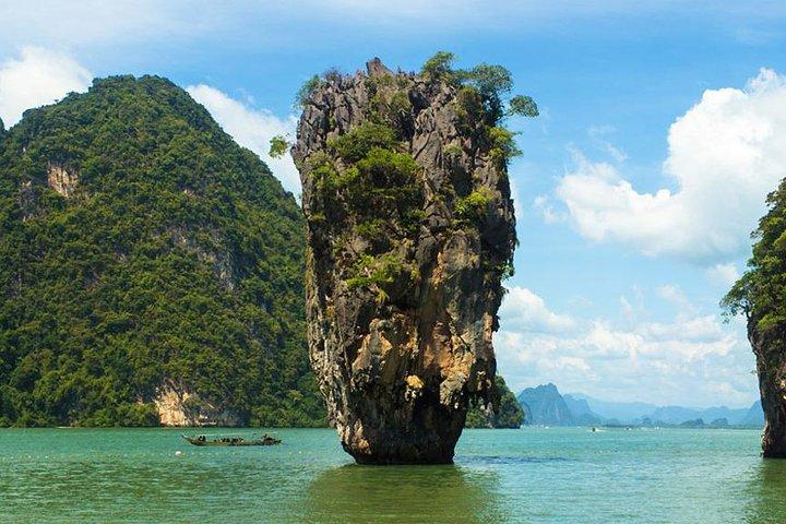 Excursión de la isla de Phuket a James Bond que incluye piragüismo en mar en barco de cola larga