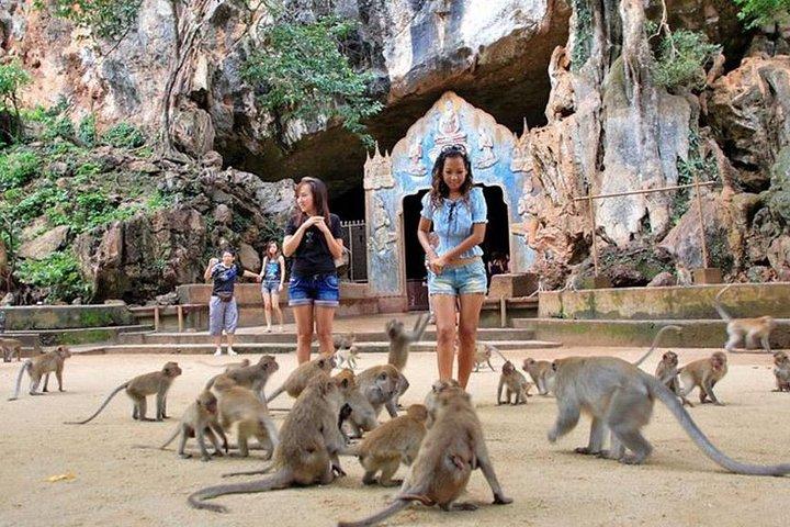 Excursion de Phuket à l'île James Bond, y compris le canoë de mer en bateau à longue queue