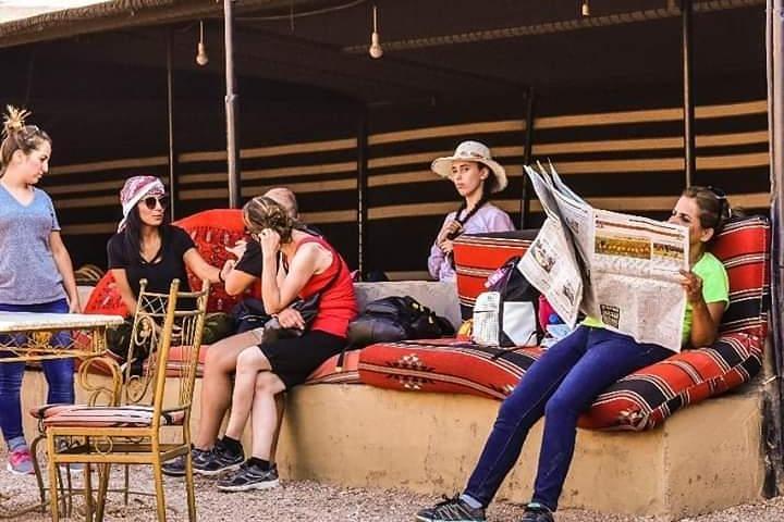 4 Day Tour Petra, Wadi Rum, Aqaba startar från Amman, Döda havet eller flygplatsen