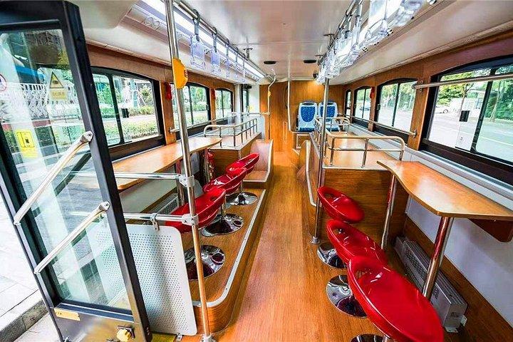 グループツアー:VIP上海オリエンタルパールタワーとレトロなダブルデッカーバス