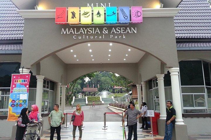 Malacca (UNESCO) Full-Day Sightseeing tour