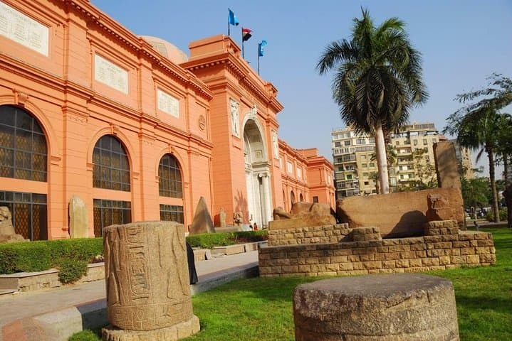 8-Hour Private Tour of the Pyramids & Egyptian Museum & Bazaar in cairo .