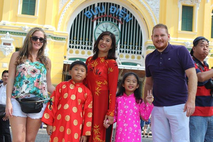 Ho Chi Minh City half day Tour: Markets, History & Culture