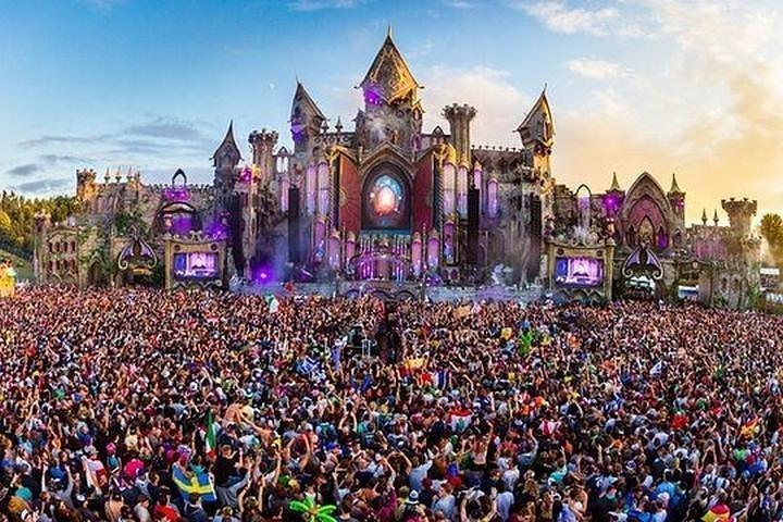 Privater Luxustransfer: Brüssel nach Tomorrowland Boom