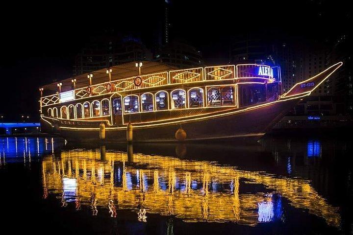 Recorrido por la ciudad de Dubái con Dhow Cruise Marina y recorrido por la ciudad de Abu Dabi