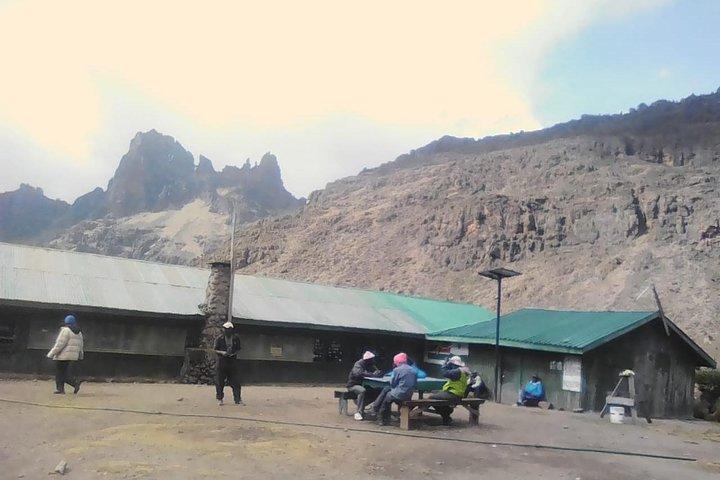 ケニア山トレック