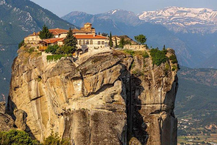 The Extraordinary Suspended Rocks, Meteora dans une excursion d'une journée