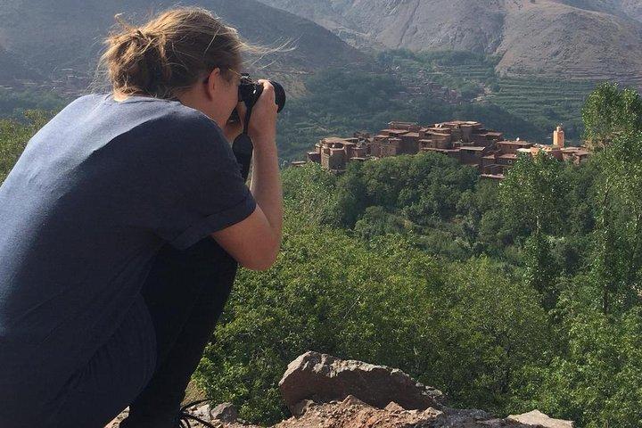 Gita di un giorno privato di lusso: montagne dell'Atlante e visita della famiglia berbera