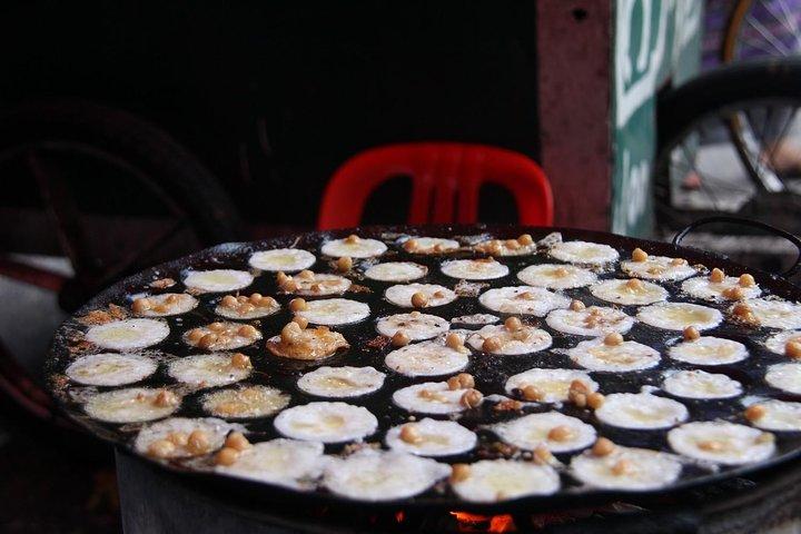 ヤンゴンのイブニングストリートの食べ物と市場ウォーキングツアー