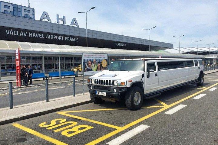 Transfer do aeroporto de Hummer Limousine