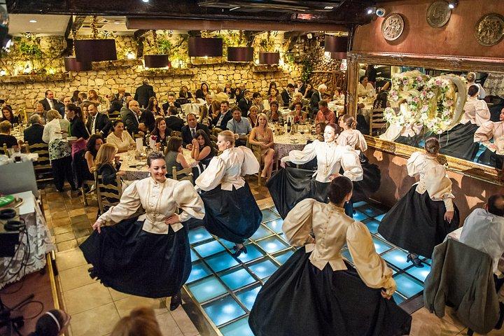 Tour notturno del folklore maltese incl. cibo e bevande