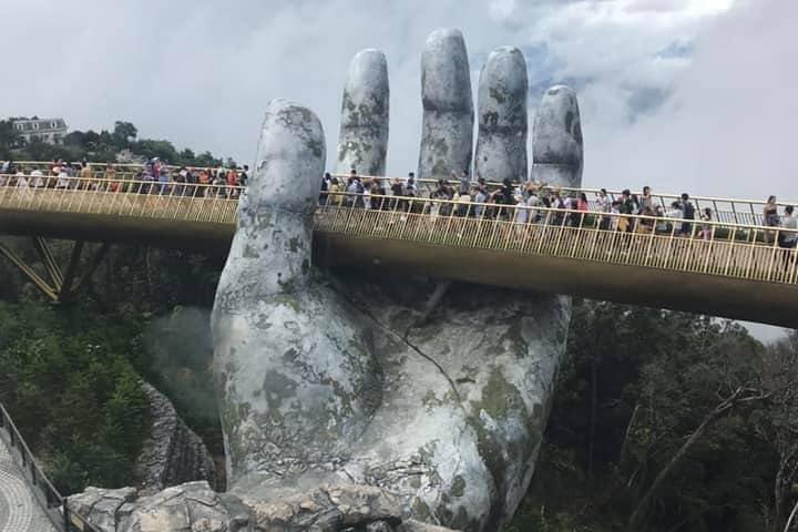 Landudflugt til Golden Bridge, Marble Moutain fra Chan May Port eller Tien Sa Port