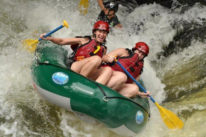 Whitewater Rafting Class III e IV