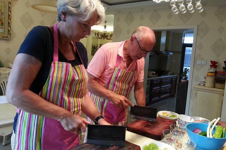 Half-Day Sichuan Cooking Class Experience in Chengdu