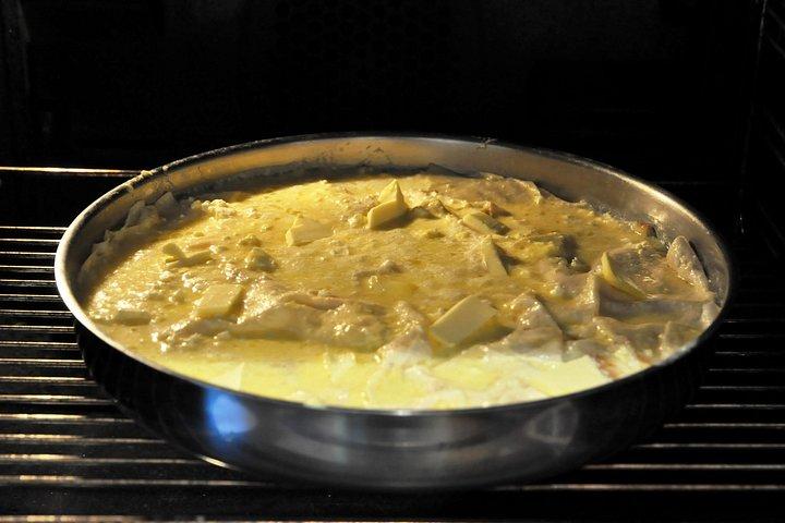 ソフィアで地元の人と料理して食べる