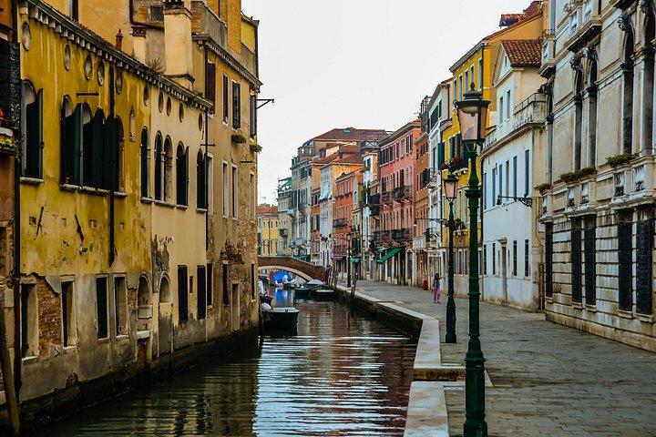 Jeu de ville dans le Cannaregio de Venise: les sentiers moins fréquentés!