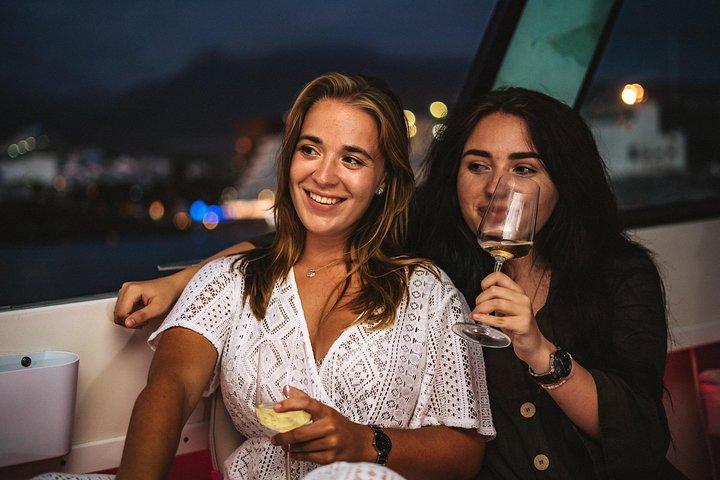 Romântico passeio nocturno de barco para 2