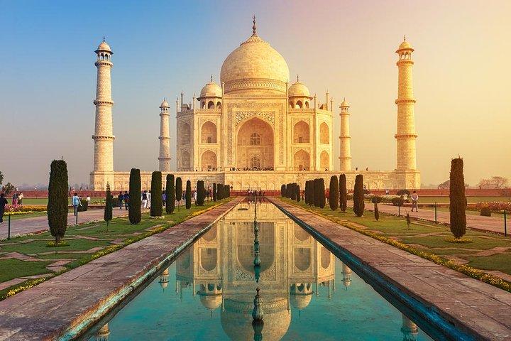 Agra Day Trip fra Delhi med Taj Mahal ved solnedgang