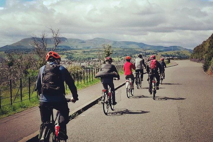 Tour in bici o e-bike da cielo a mare di Edimburgo con pick-up