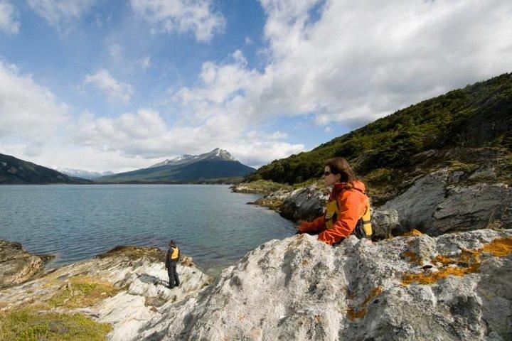 Ushuaia: Trekking de dia inteiro e canoagem no Parque Nacional Tierra del Fuego