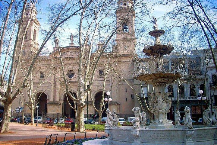 Visite privée de la ville de Montevideo avec dîner et spectacle de tango