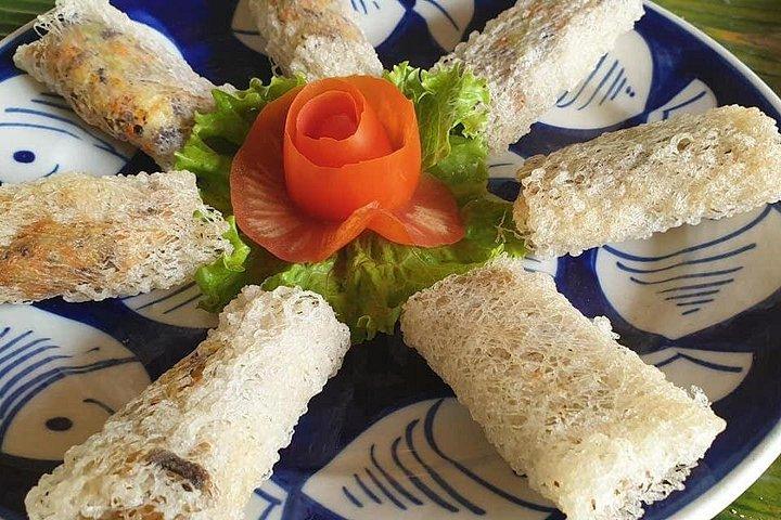ホイアン/ダナン:ベジタリアン料理教室とバスケットボートツアー