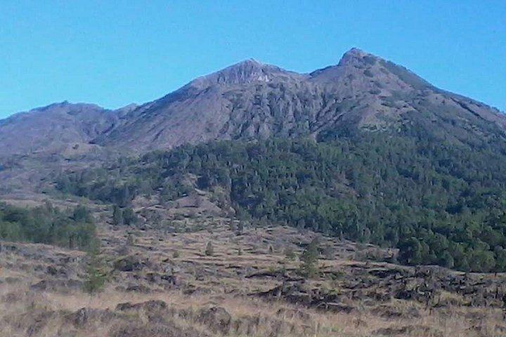Solopgang treeking mount batur