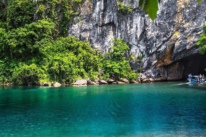 DELUXE SMALL Group: PHONG NHA CAVE en PARADISE CAVE Volledige dag rondleiding