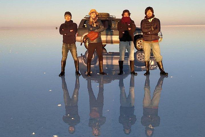 Stars+Sunrise - Uyuni (ENG GUIDE), ask availability, min 3 ppl available