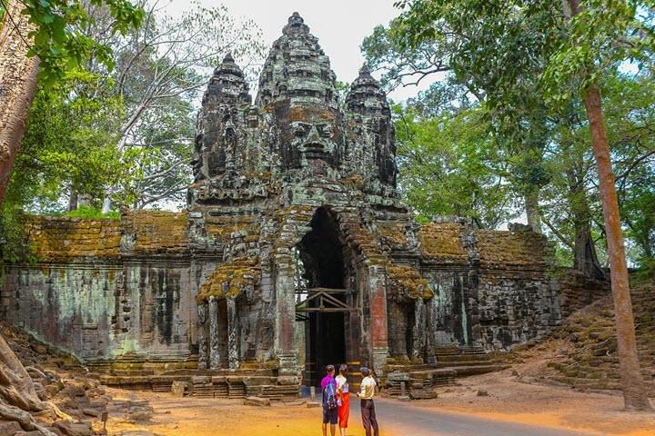 2 - Dagen Angkor Wat Sunrise - Banteay Srei Tour door Tuk Tuk & Gids