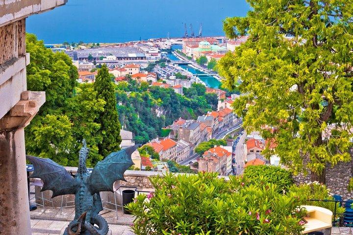 Vanuit Zagreb: Opatija, Rijeka & Trsat Tour met kleine groep