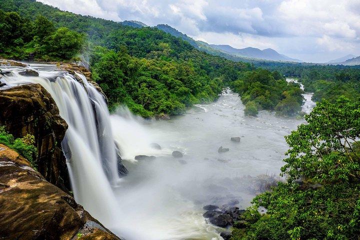 Athirappilly & Vazhachal vandfald privat dagstur fra Kochi