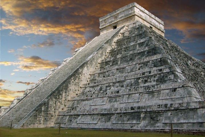Chichen Itza Sunrise en Cenote Ik Kil uit Cancun