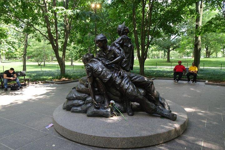 DC Monuments Self-Guided Walking Tour and Scavenger Hunt