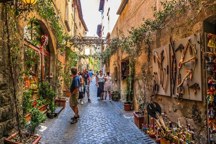 Orvieto und Civita di Bagnoregio Skip-The-Line-Mittagessen inklusive in Rom
