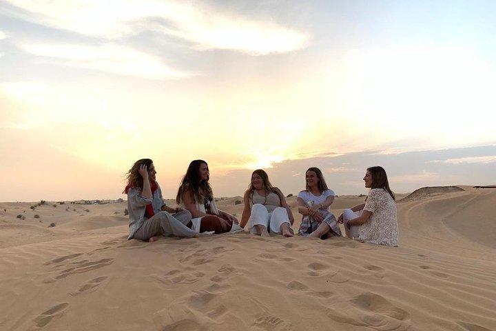 Dubai Morning Desert Safari, Camel Ride & Falcon Fotos