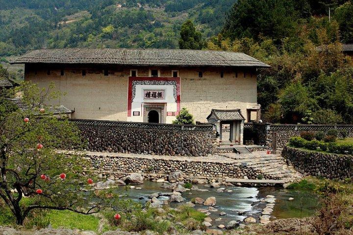 Excursión privada de escala a Xiamen con todo incluido a la aldea de Hakka Tulou con opciones