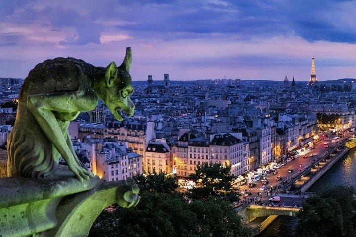 Excursion privée de 10 heures à Paris au départ du Havre (guide officiel à Paris)