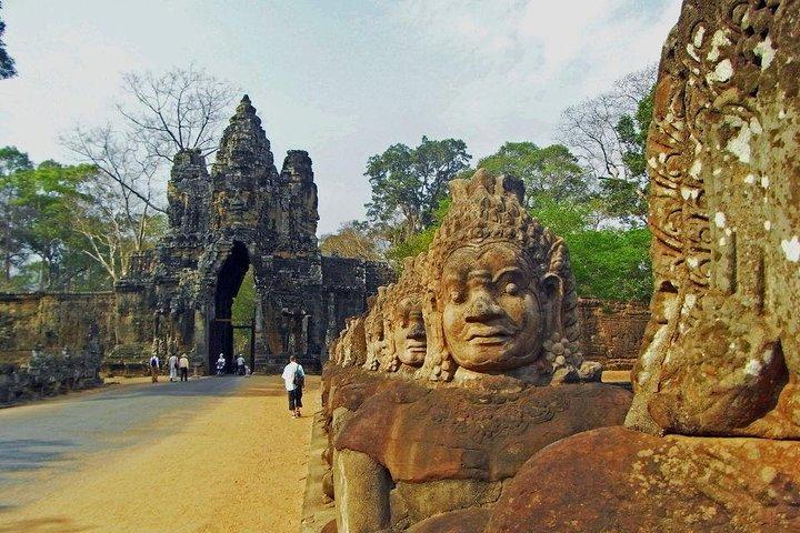Angkor Wat Sunset Tour