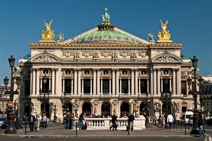 Excursion privée de 10 heures à Paris au départ du Havre (guide officiel à Paris)